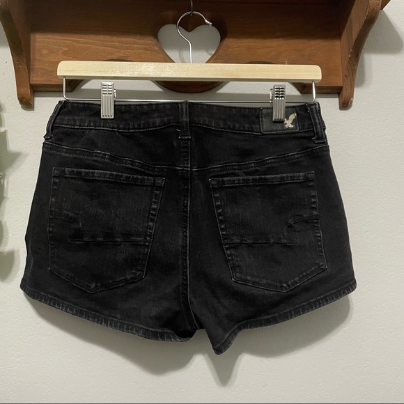 AEO Hi Rise Shortie Black Denim Shorts - Picture 2 of 6